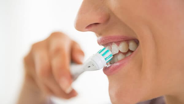 Nie zapominaj o higienie jamy ustnej i dbaniu o swoje zęby