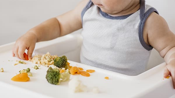 BLW – når babyen selv skal styre måltidet